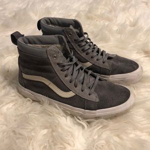 VANS Off The Wall Fleece Lined Hightop Shoes